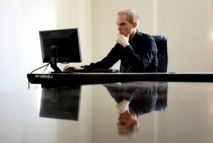 脂肪吸引モニターを利用する際の条件や注意点、デメリットとは？